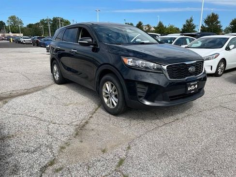 Used 2019 Kia Sorento L FWD image 2