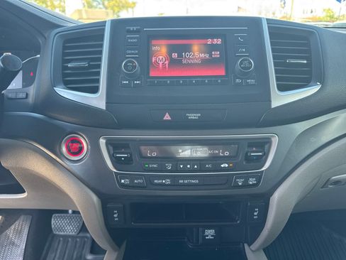 Used 2018 Honda Ridgeline RTL image 22