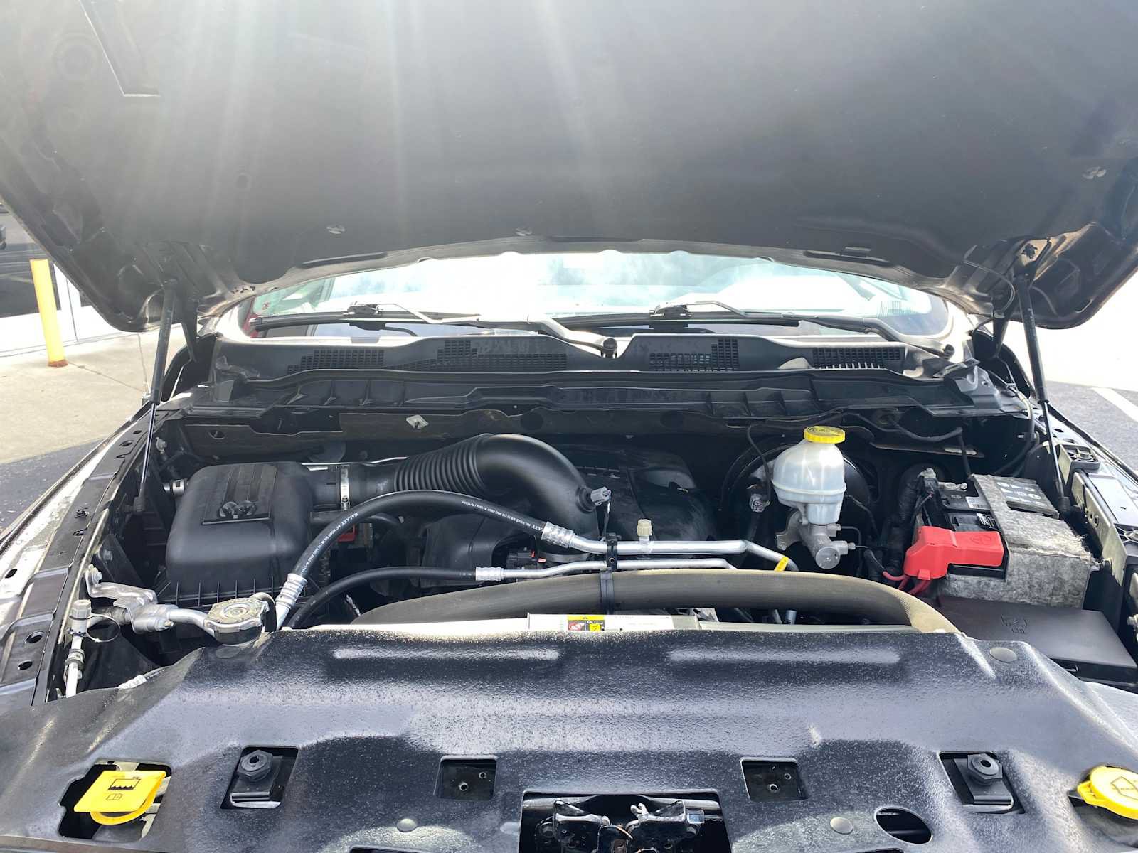 Used 2019 RAM 1500 Express w/ Express Value Package AWD/4WD image 6