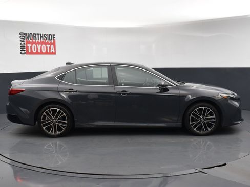 Used 2025 Toyota Camry XLE w/ Premium Plus Package AWD/4WD image 5
