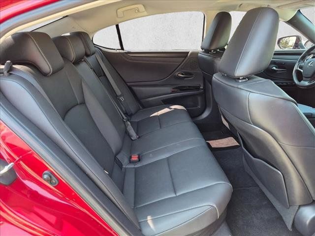 Used 2024 Lexus ES 300h w/ Premium Package FWD image 20