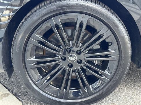 Certified 2025 Land Rover Range Rover Autobiography AWD/4WD image 13