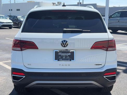 Used 2024 Volkswagen Taos SE AWD/4WD image 6