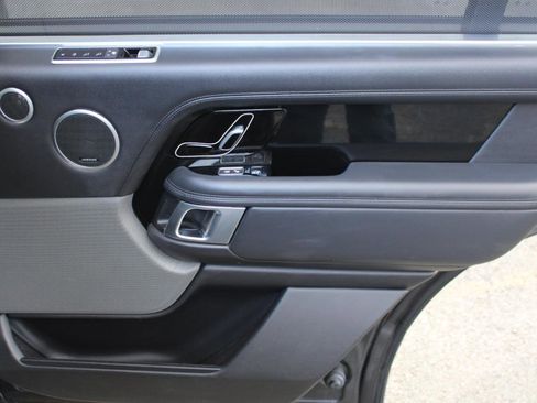 Used 2020 Land Rover Range Rover Long Wheelbase HSE image 17