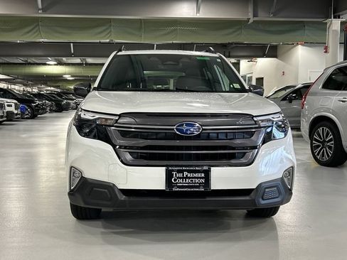 Used 2026 Subaru Forester Premium AWD/4WD image 6