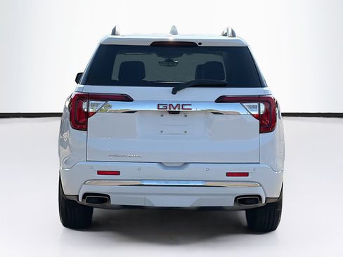 Used 2023 GMC Acadia Denali w/ Denali Technology Package FWD image 6