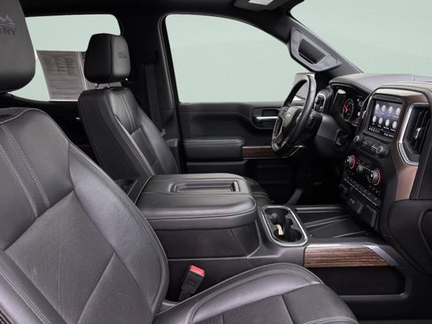 Used 2020 Chevrolet Silverado 1500 High Country w/ Technology Package image 41