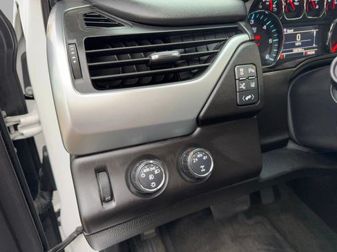 Used 2015 Chevrolet Tahoe LTZ AWD/4WD image 19
