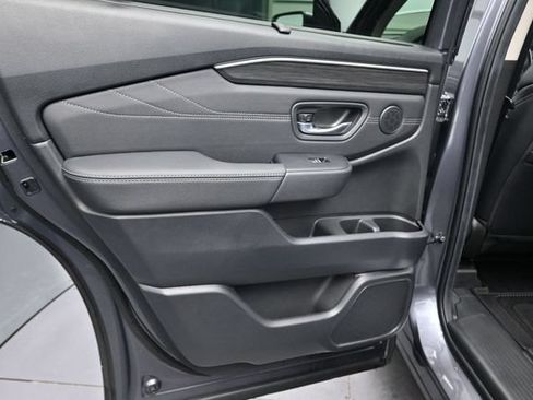Certified 2026 Honda Pilot Touring image 22