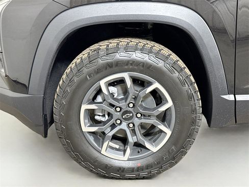 New 2026 Chevrolet Equinox ACTIV w/ Convenience Package III image 19