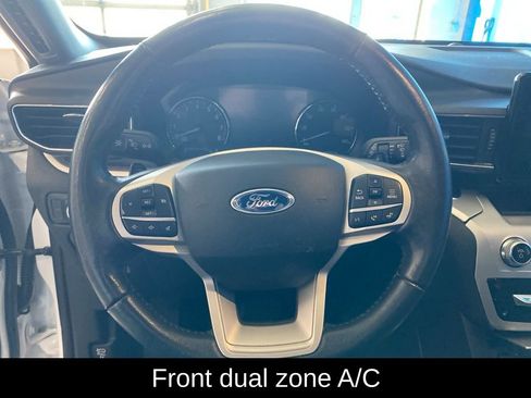 Used 2021 Ford Explorer XLT w/ Equipment Group 202A image 6