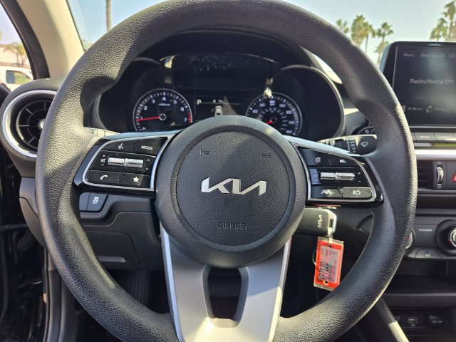 Used 2023 Kia Forte LXS w/ LXS Technology Package FWD image 19
