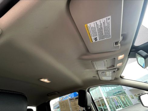 Used 2020 Ford Ranger Lariat w/ Equipment Group 501A Mid image 18