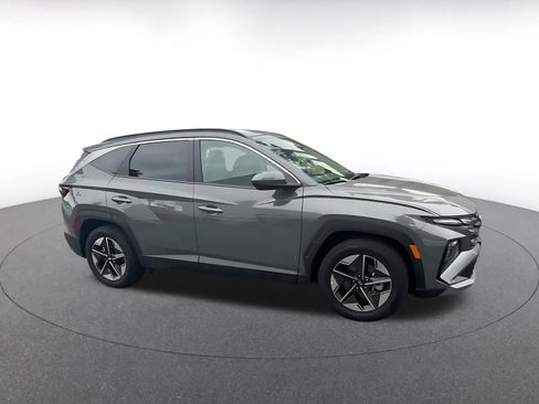 Used 2025 Hyundai Tucson SEL image 2