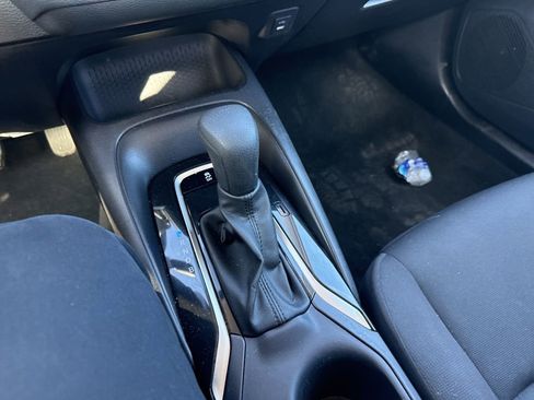 Used 2025 Toyota Corolla LE image 22