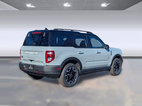 Used 2021 Ford Bronco Sport Outer Banks image 9