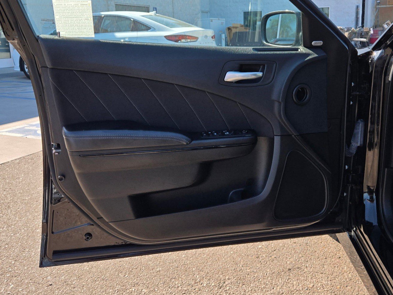 Used 2022 Dodge Charger GT w/ Blacktop Package RWD image 9
