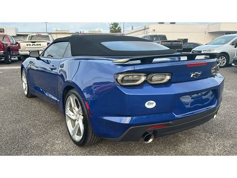 Used 2021 Chevrolet Camaro LT RWD image 3