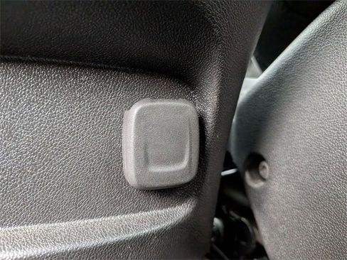 Used 2023 Chevrolet Malibu LT image 26