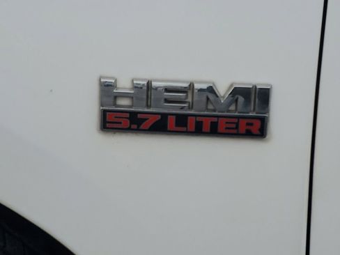 Used 2017 RAM 1500 Express w/ Express Value Package image 5