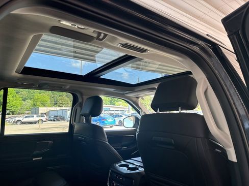 Certified 2025 Ford Expedition Platinum w/ Platinum Ultimate Package AWD/4WD image 27