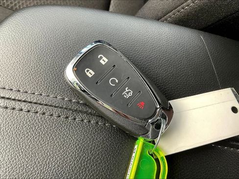 Used 2025 Chevrolet Malibu LT image 14