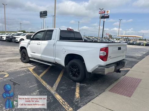Used 2015 Toyota Tundra SR5 AWD/4WD image 3