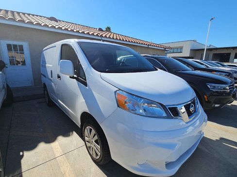 Used 2018 Nissan NV200 SV w/ Back Door Glass Package image 1