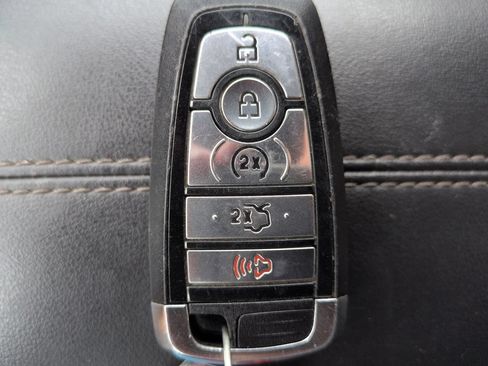 Used 2024 Ford Mustang Premium RWD image 29