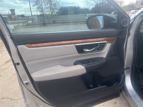 Used 2019 Honda CR-V Touring image 22