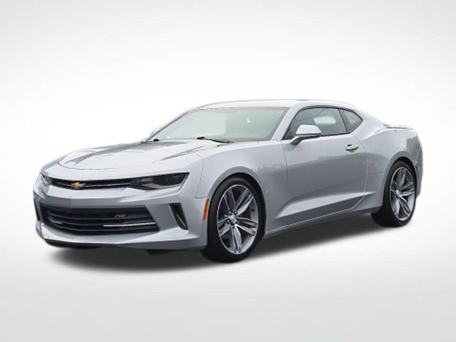 Used 2018 Chevrolet Camaro LT w/ RS Package RWD image 4
