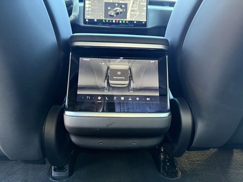 Used 2021 Tesla Model S Plaid image 25