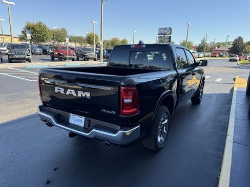 New 2026 RAM 1500 4x4 Crew Cab image 8