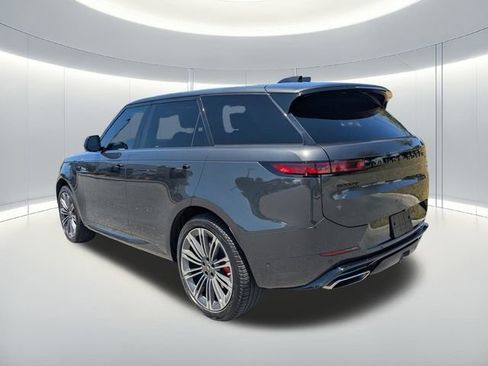 Used 2023 Land Rover Range Rover Sport SE Dynamic AWD/4WD image 3