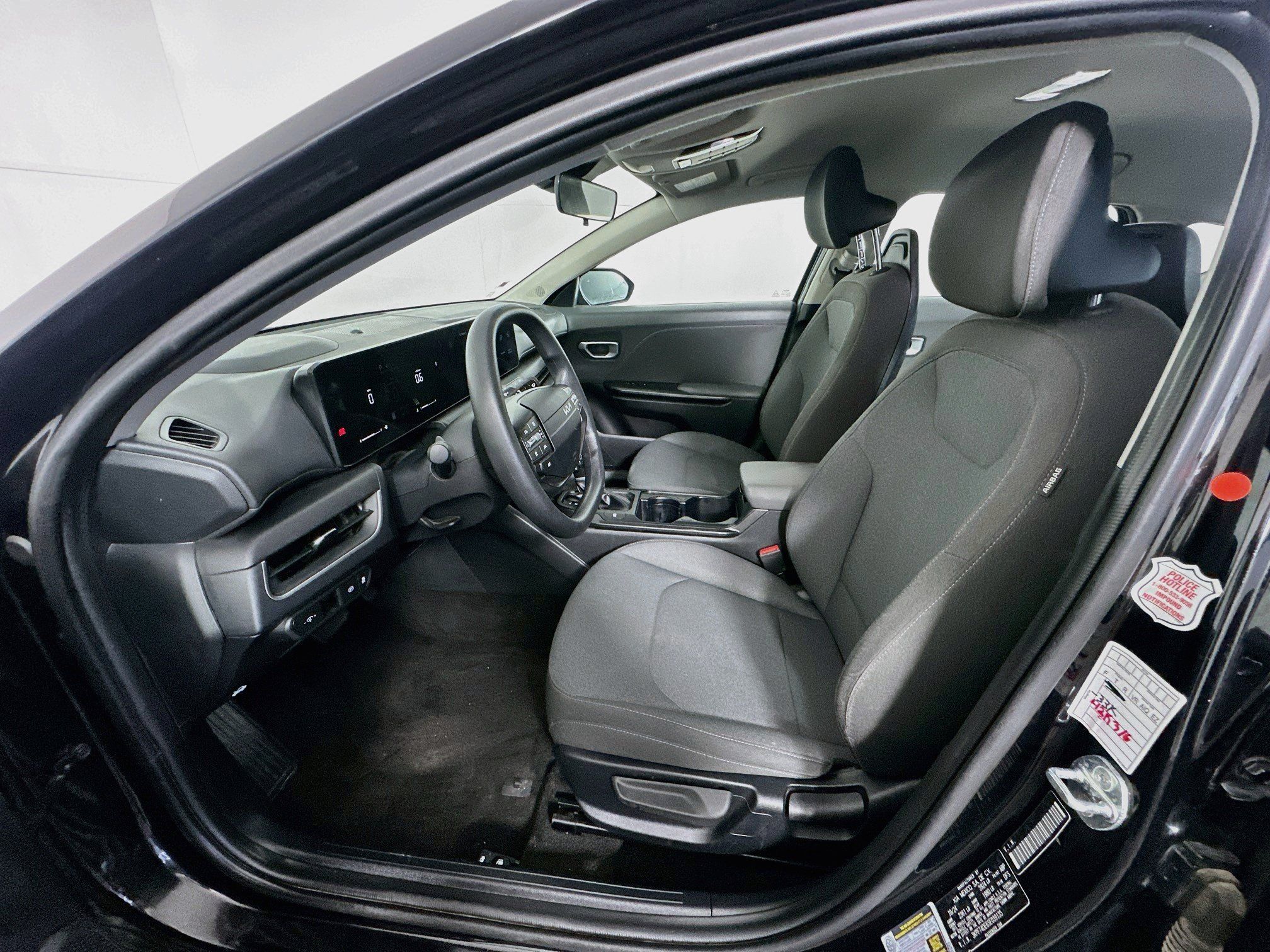 Used 2025 Kia K4 FWD image 13