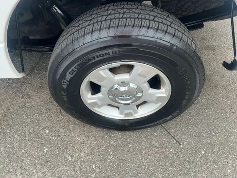 Used 2010 Ford F150 XLT AWD/4WD image 15