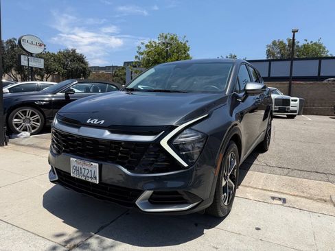 Used 2023 Kia Sportage EX FWD image 6