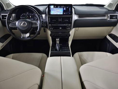 Used 2023 Lexus GX 460 Premium w/ Accessory Package AWD/4WD image 15