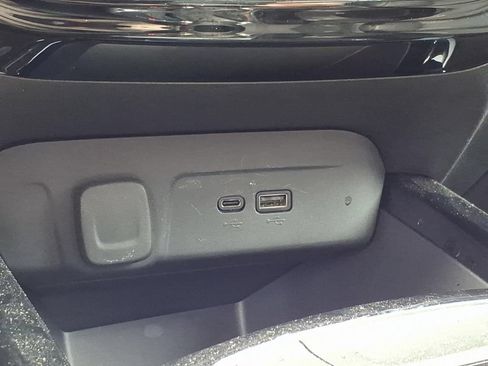 Used 2024 Chevrolet Trax ACTIV FWD image 27
