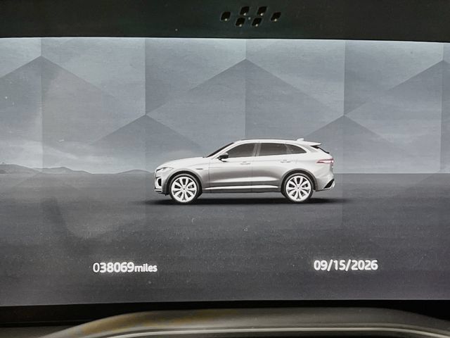 Used 2023 Jaguar F-PACE S AWD/4WD image 13