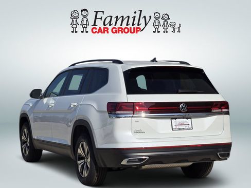 New 2026 Volkswagen Atlas SE FWD image 3