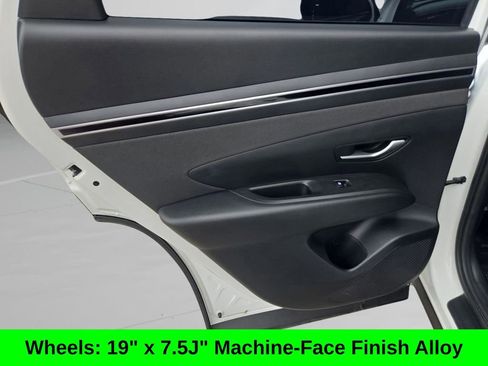 Used 2024 Hyundai Tucson SEL w/ Convenience Package image 17
