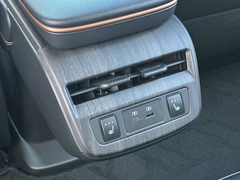 Certified 2023 Nissan Ariya FWD image 14