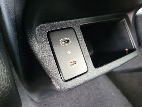 Used 2025 Kia Seltos S FWD image 16