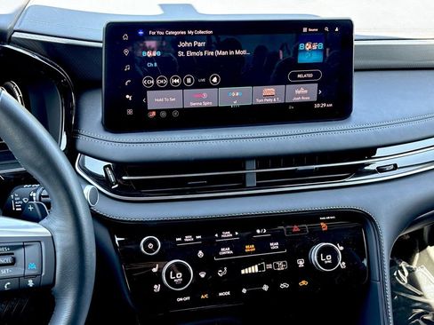 Certified 2026 INFINITI QX60 Luxe w/ Cargo Package FWD image 24