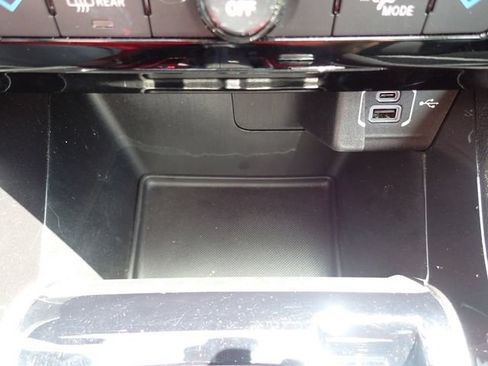 Used 2022 Jeep Compass Latitude w/ Convenience Group AWD/4WD image 23