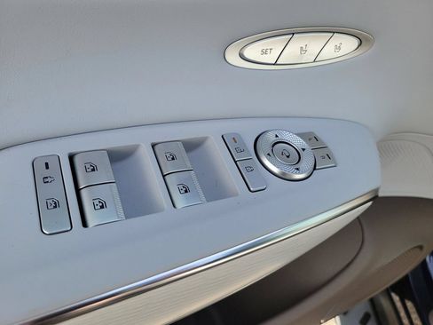 New 2026 Genesis GV70 2.5T Advanced AWD/4WD image 16