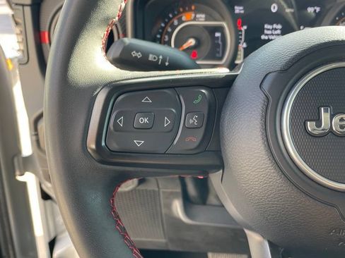 Used 2024 Jeep Wrangler Unlimited Rubicon w/ Technology Group AWD/4WD image 14