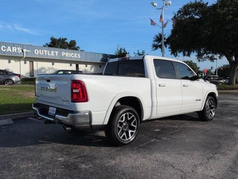 Used 2025 RAM 1500 Laramie AWD/4WD image 4