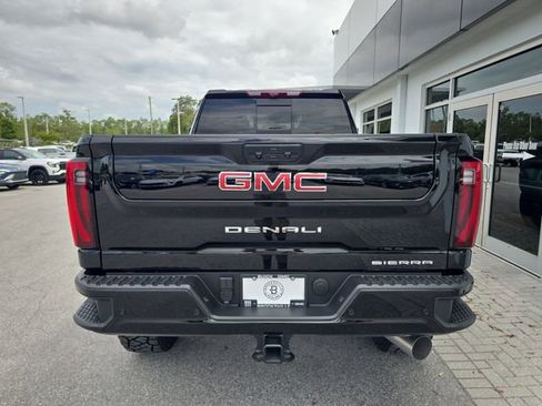 New 2026 GMC Sierra 2500 Denali w/ Denali Reserve Package AWD/4WD image 7